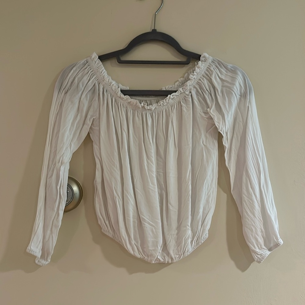 Long sleeve white top